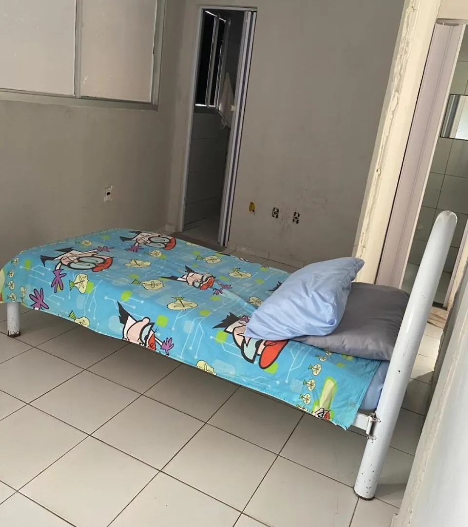 Daire Zona Norte Natal Local So Pra Dormir De Solteiro